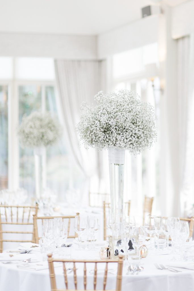 Pure white florals at Carlowrie Castle in Edinburgh, Scotland
