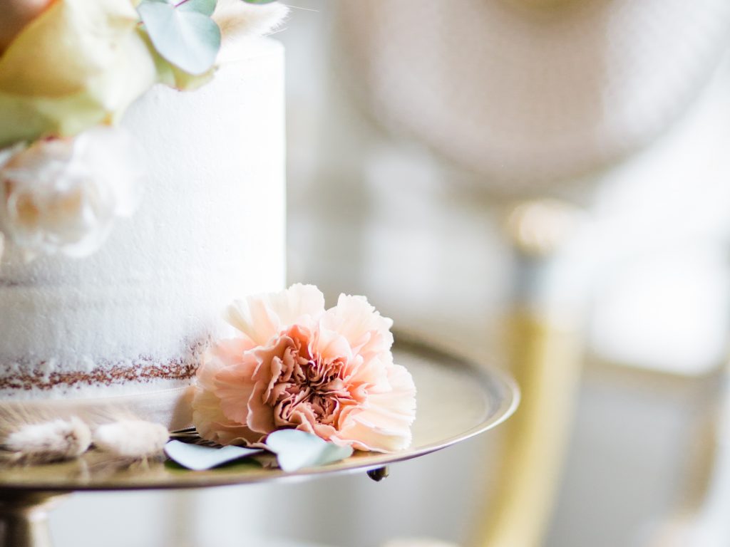 Cakes by Yolk for a Dorfold Hall bridal shoot in Cheshire.