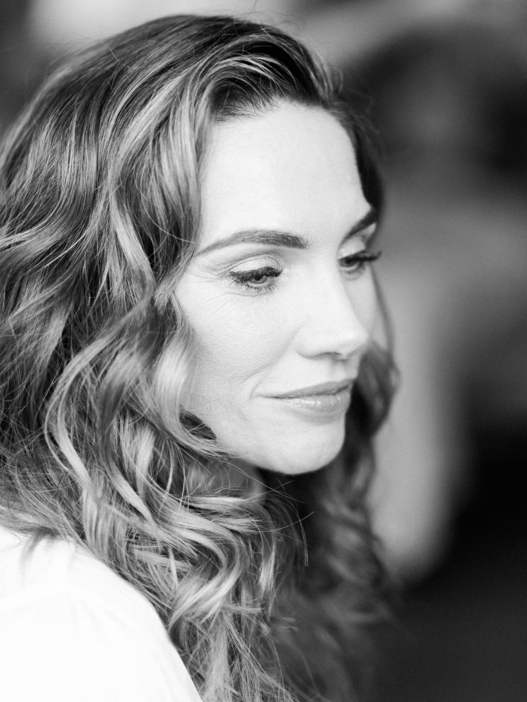 Bridal preparation for a wedding at The Corinthian Club in Glasgow